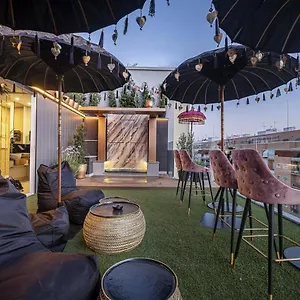 Apartamento On Designed For Adults